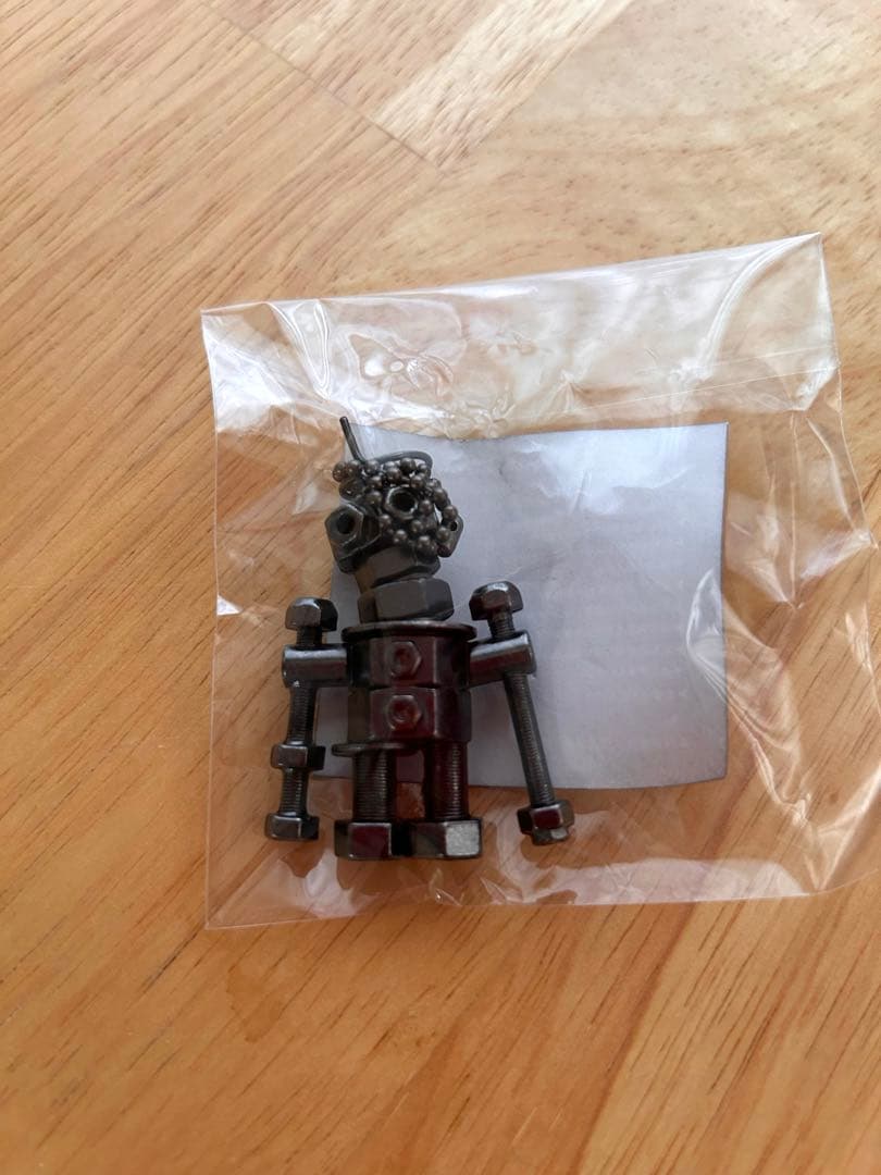 米津玄師　がらくたくん　ガチャ　レア　黒メタリック