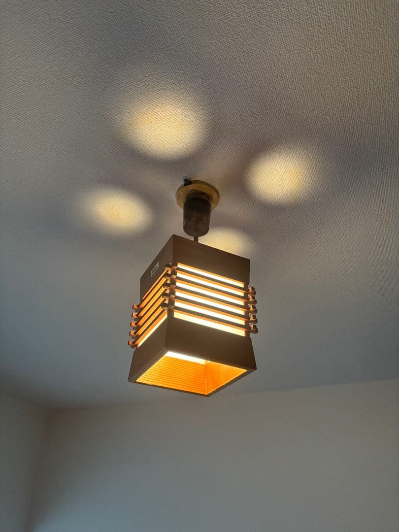 レトロ　木製 スリットデザイン ペンダントライト　National 和風