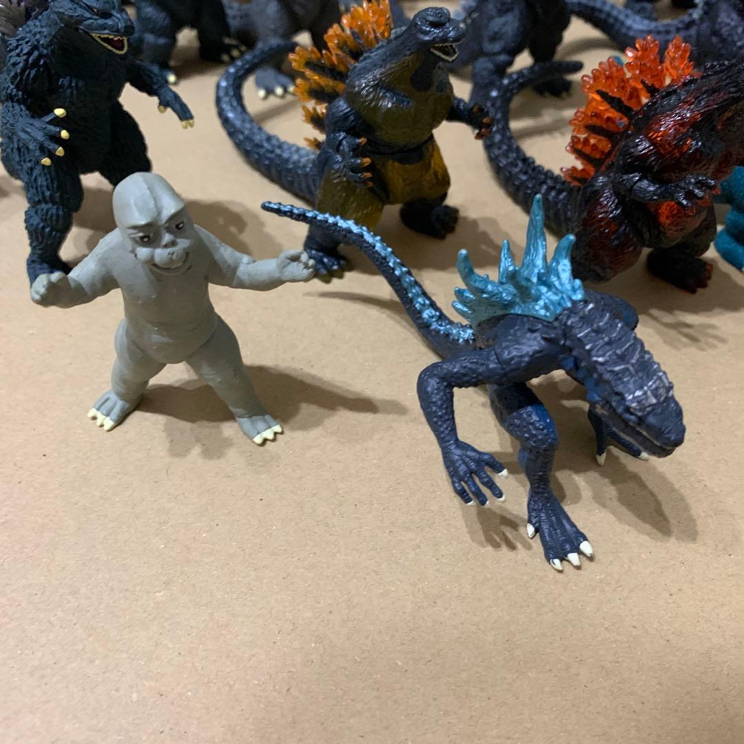 ゴジラ　ガチャガチャ