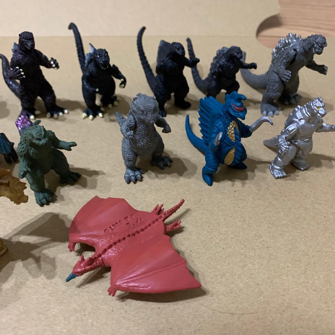 ゴジラ　ガチャガチャ