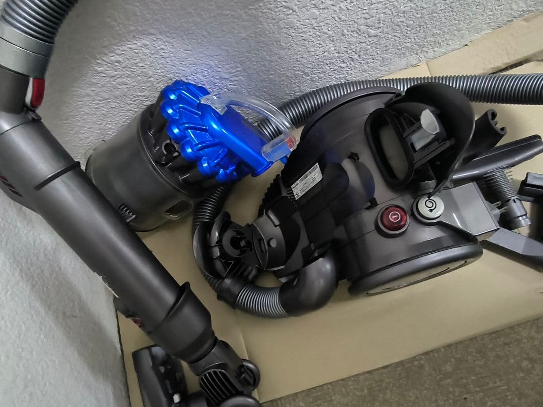 Dyson 、掃除機 本体、可動品、コ—ド式