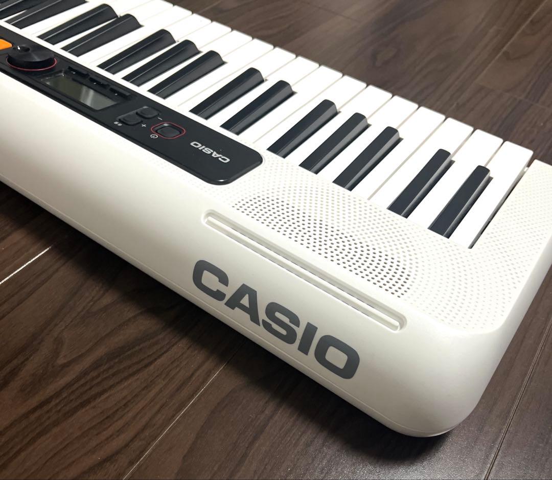 CASIO CT-S200 Casiotone 電子キーボード　61鍵盤