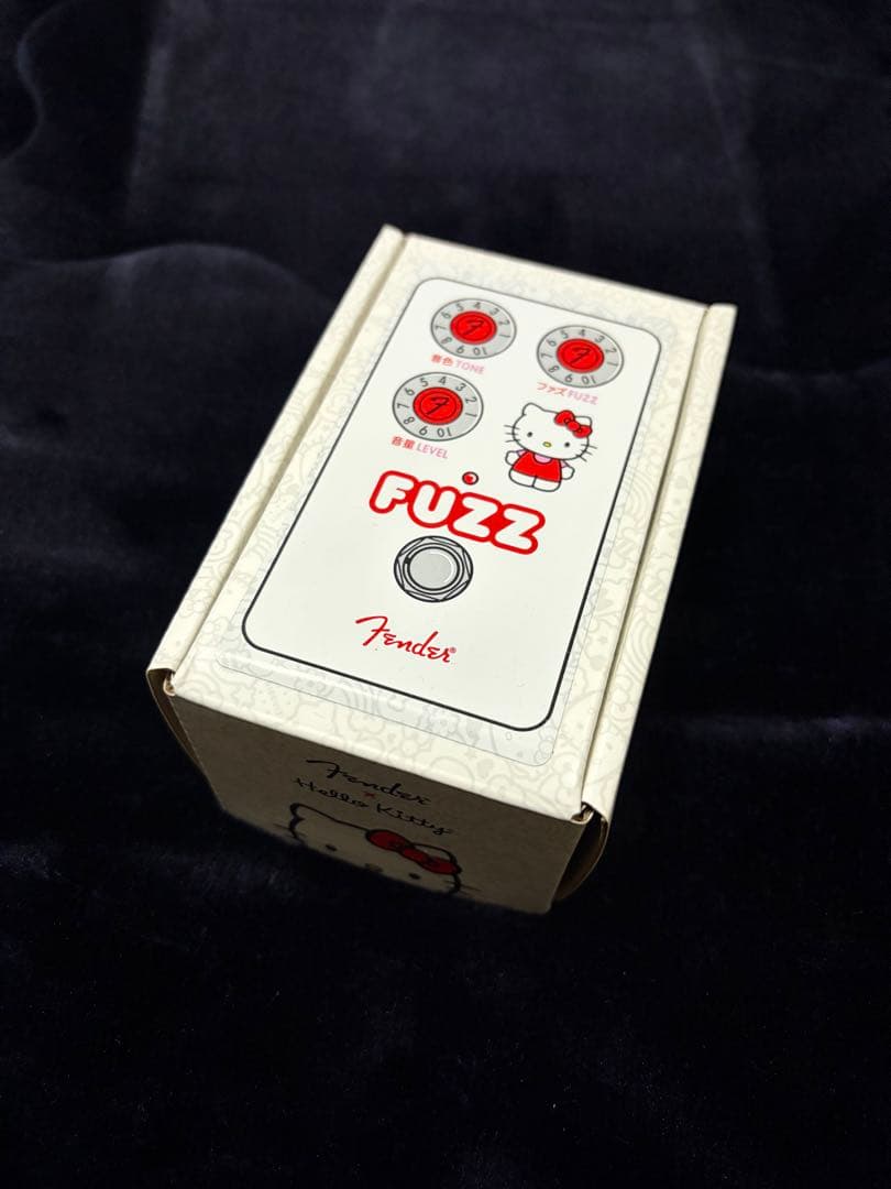 Fender FUZZ Hellow Kitty コラボ 限定品 ホワイト