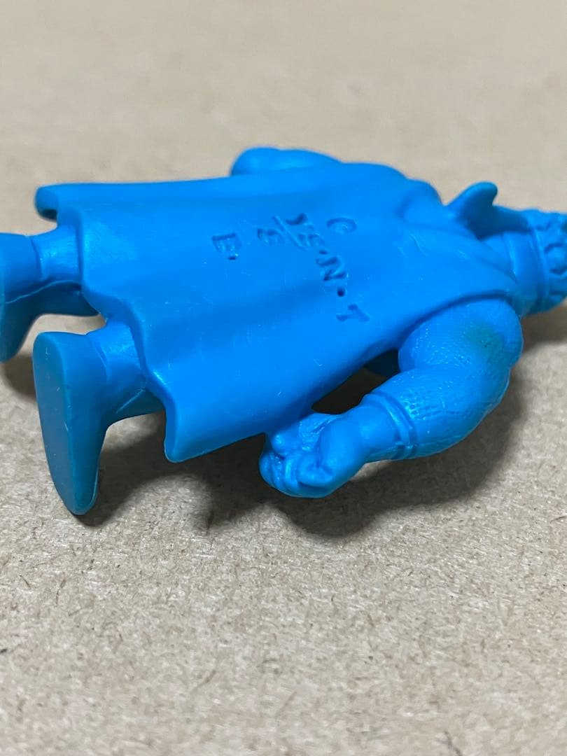 キン消し　パート30 キン肉マン　青色　消しゴム