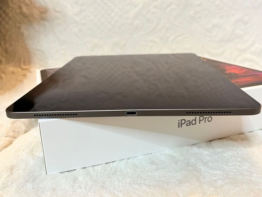 iPad Pro 12.9インチ 第3世代256GB Wi-Fiスペースグレー