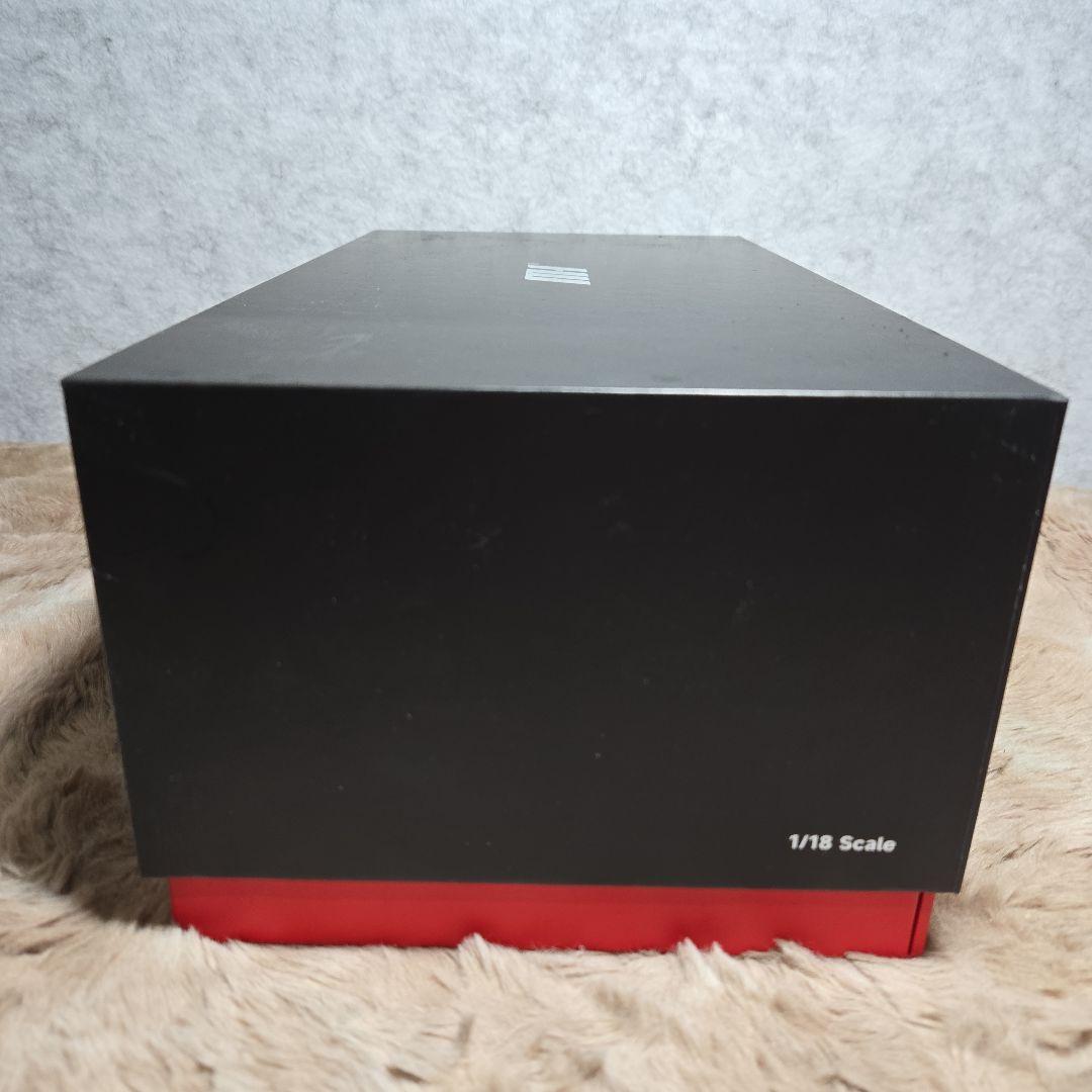 ミニカー 1/18 NISSAN Skyline GT-R (R32) MH027SR