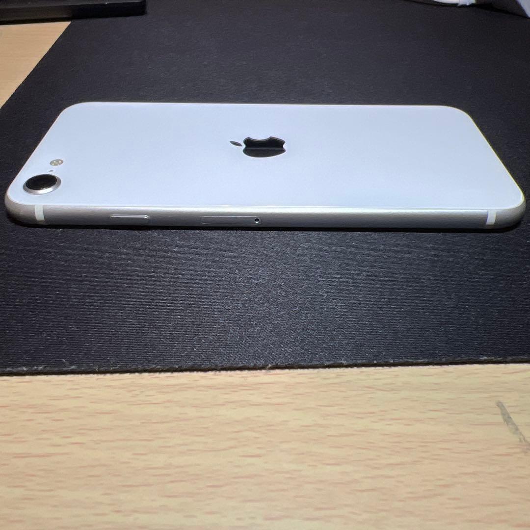 【極美品】iPhoneSE 第2世代　ホワイト　64GB 電池新品　100%