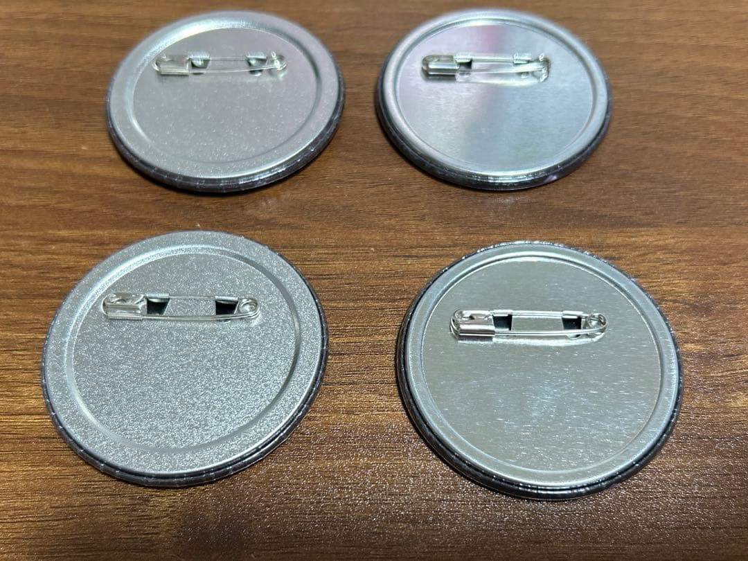 狛枝凪斗　望月けい×ダンガンロンパコラボ第一弾　 LOFT 缶バッチ4点セット