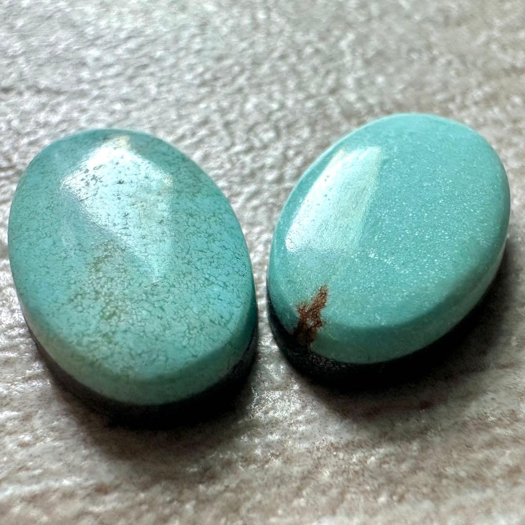 ターコイズ ナンバーエイト 2P（12.6ct） オールドルース 1980年代物