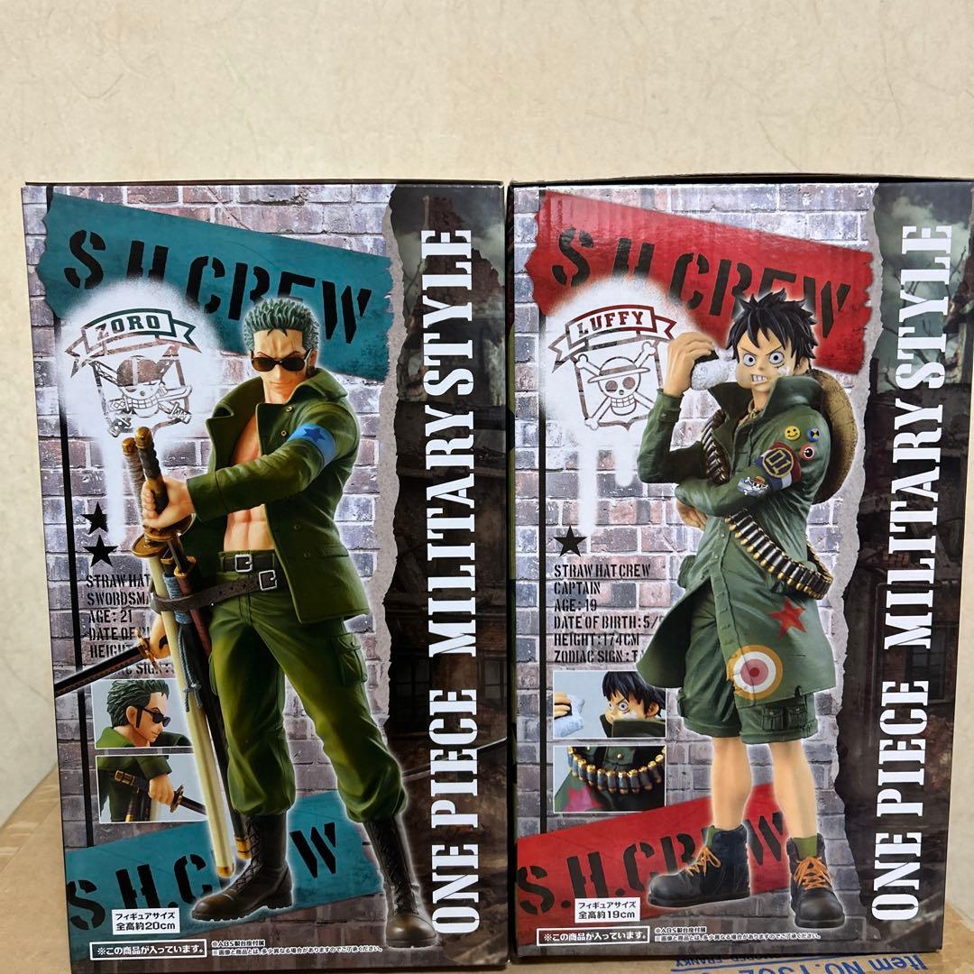 【新品未開封】ワンピース military style ルフィ ゾロ セット