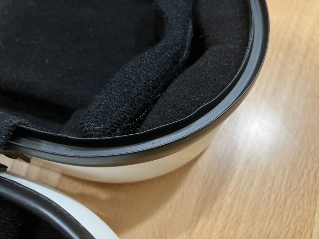 C.Cシャイニーケース　フルート用　ホワイト