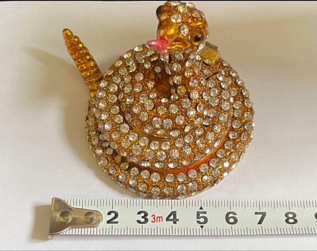 【いいね不要】蛇アクセサリーBOX ガラスビーズ 金属 ヘビ 置物