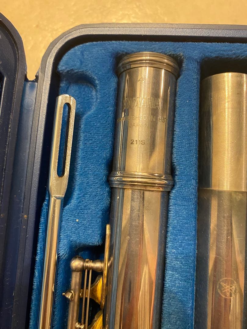 L*️様 Yamahaフルート　YFL-2115　初心者向き　本体 ケース付き