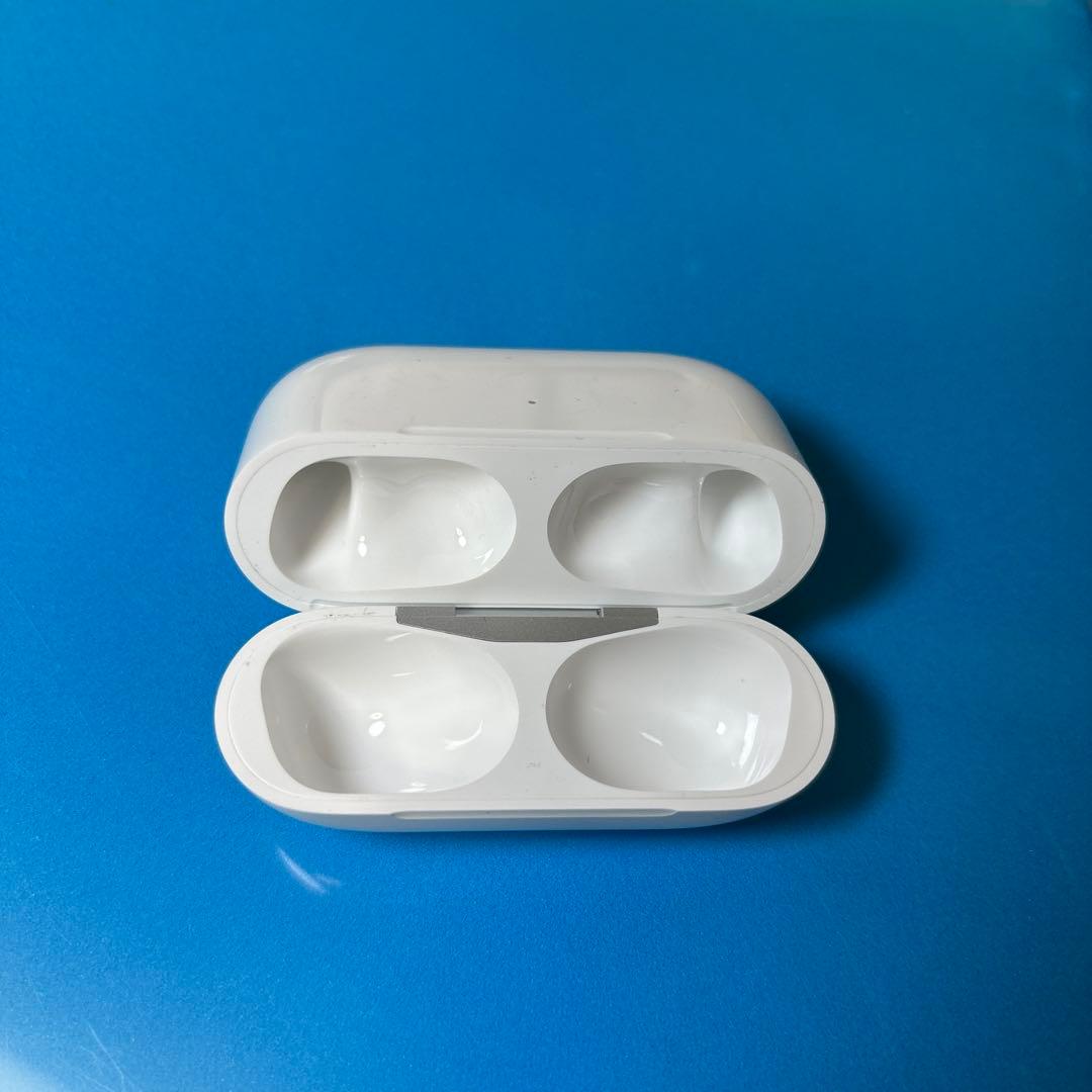 AirPods Pro 第2す世代　充電ケース　エアーポッズプロ　USB-C