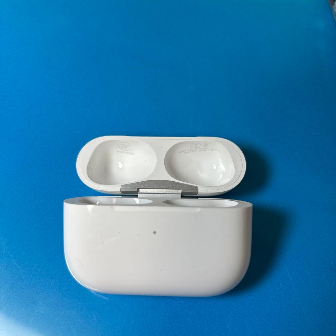 AirPods Pro 第2す世代　充電ケース　エアーポッズプロ　USB-C
