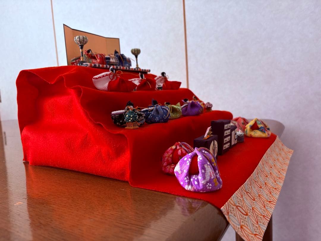 ひな人形セット、ひな祭り ちりめん細工、小スペース、小さいひな人形