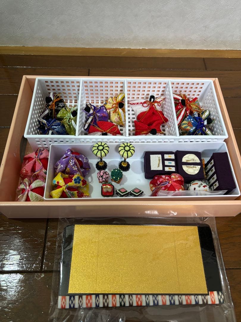 ひな人形セット、ひな祭り ちりめん細工、小スペース、小さいひな人形