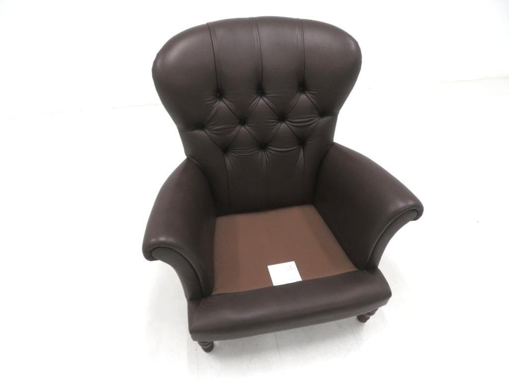 展示品　イギリス　アートフォーマ　総本革　レザー　チェスターフィールド　ソファ