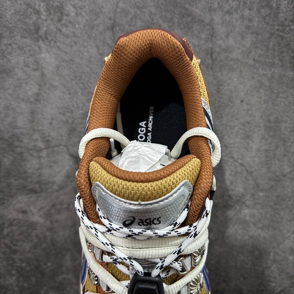TOGA ASICS Gel-Cumulus 16 TG ブラウン/ベージュ