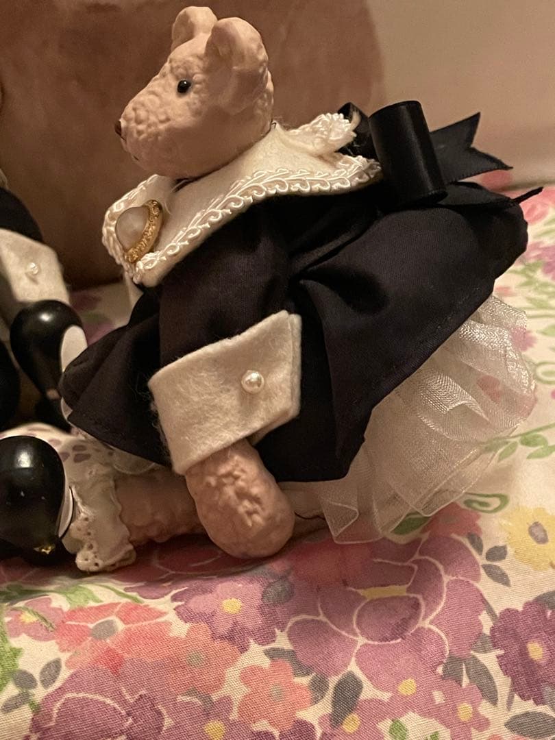 超かわいいペアのヴィクトリア朝風オルゴール付きテディベア Teddy Bear
