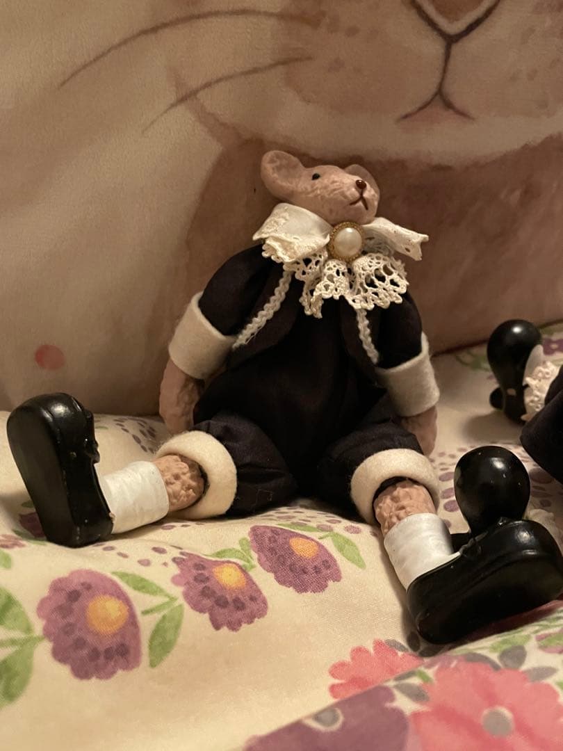 超かわいいペアのヴィクトリア朝風オルゴール付きテディベア Teddy Bear