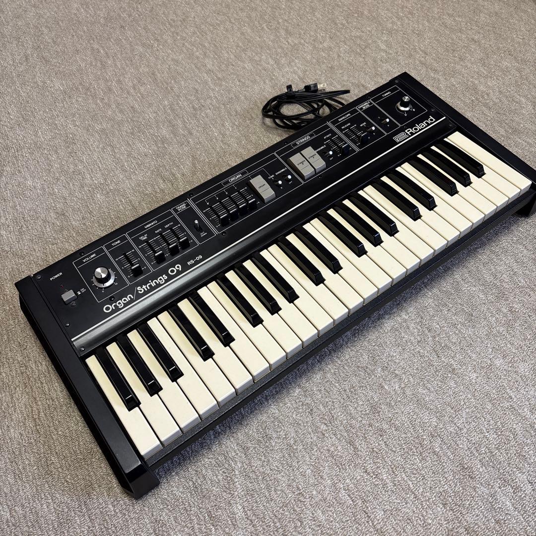 鍵盤楽器 Roland RS-09 Organ / Strings