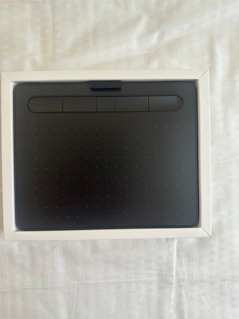 【新品未使用】Wacom Intuos ペンタブレット 本体