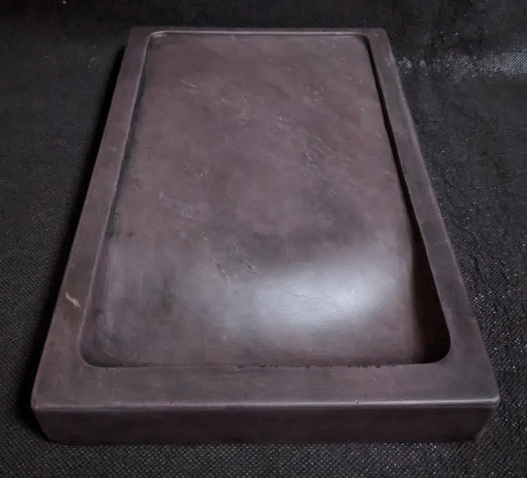 【端硯】◆青花・波紋・朱磋点・火捺の猪肝色美石◆十吋◆唐木箱◆包身硯◆文革期以前