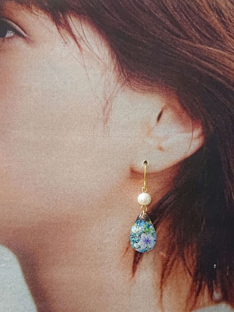 ≪151 ブルー≫レジンピアス 450円