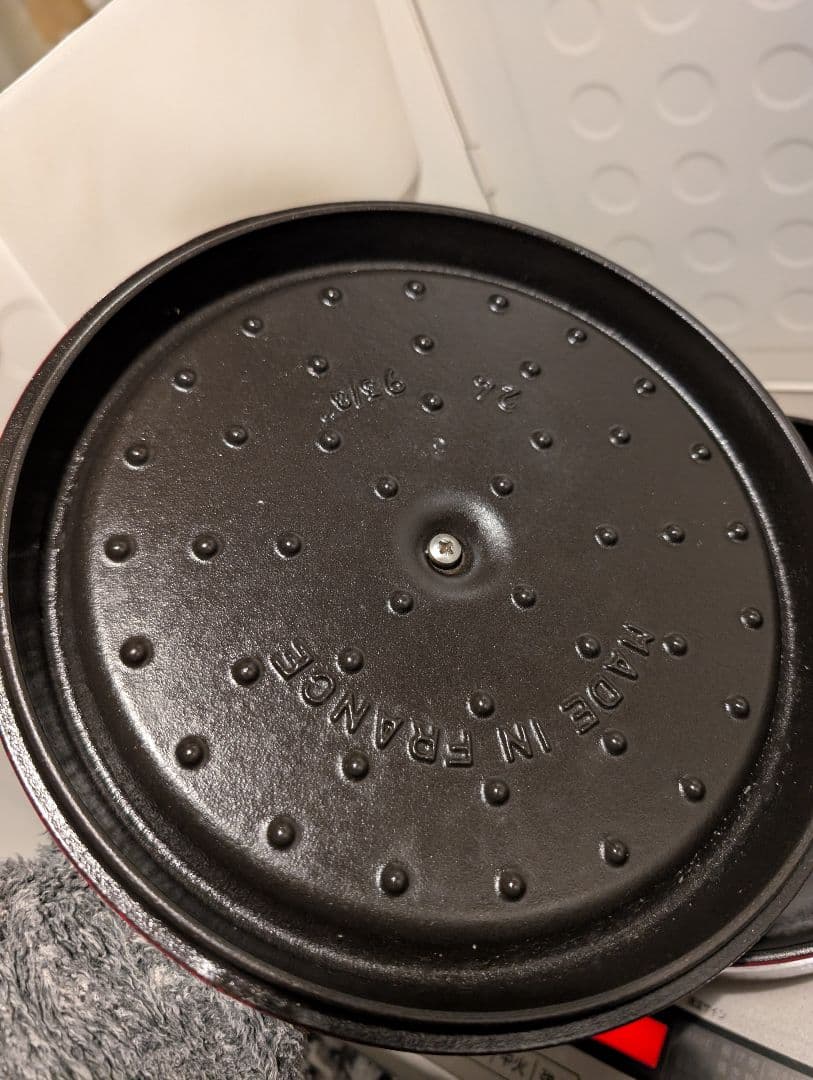 ソウエツ　ストウブ鍋　24㎝ STAUB