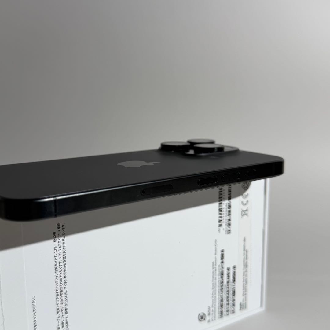 iPhone 15pro 128gb フィルム装着済 付属品完備 おまけ付
