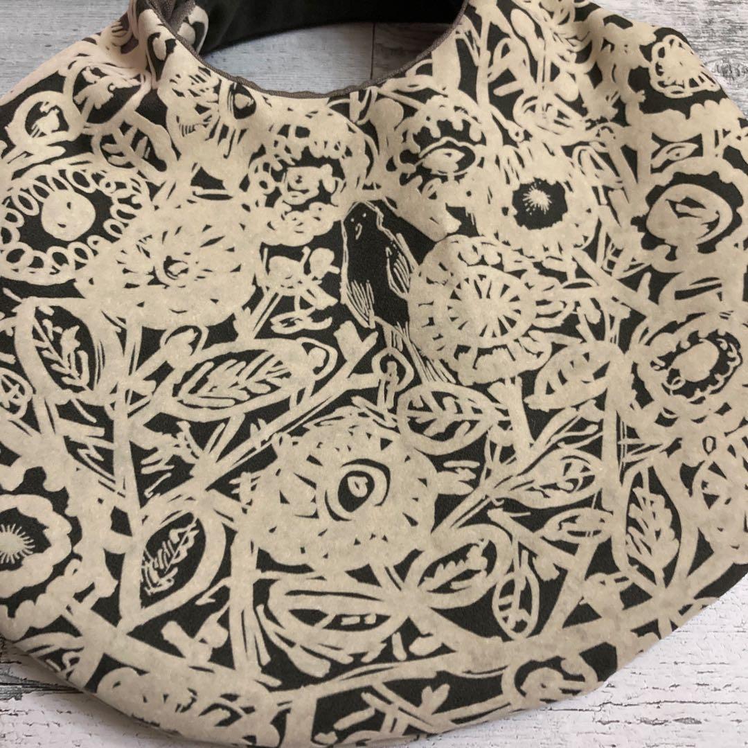 ハンドメイド　まんまるバッグ　手提げ　ミナペルホネン　フラワーネスト使用