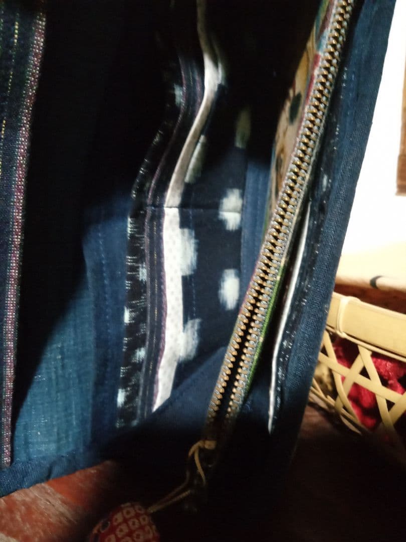 古布旗花柄藍染長財布　柿渋