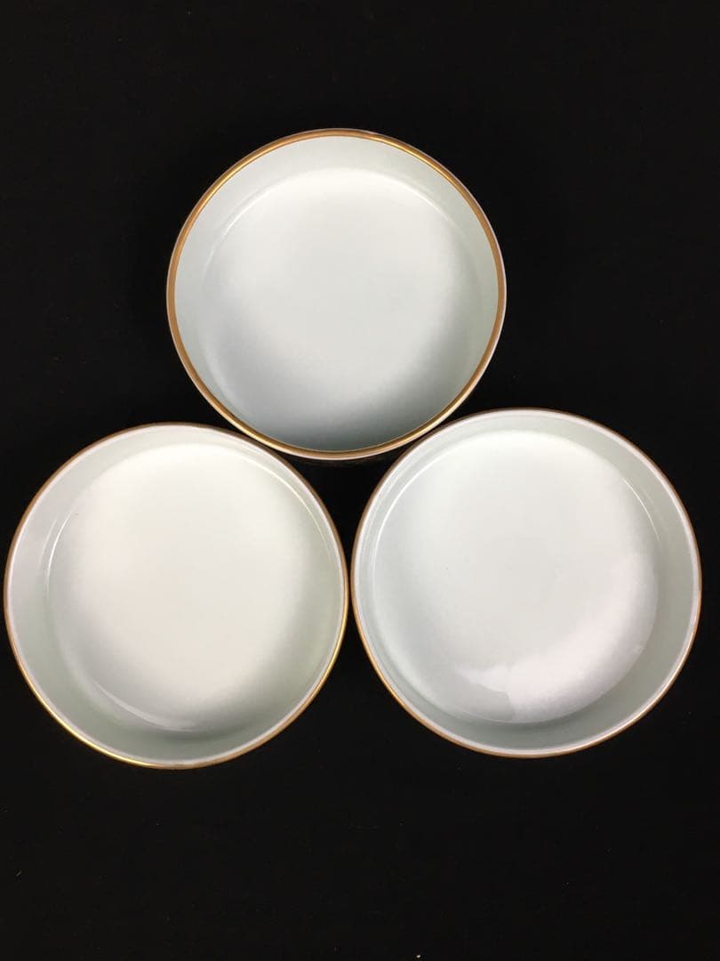 S84有田焼 日肥其泉・昭和年製 金彩色絵花紋 三段重・重鉢