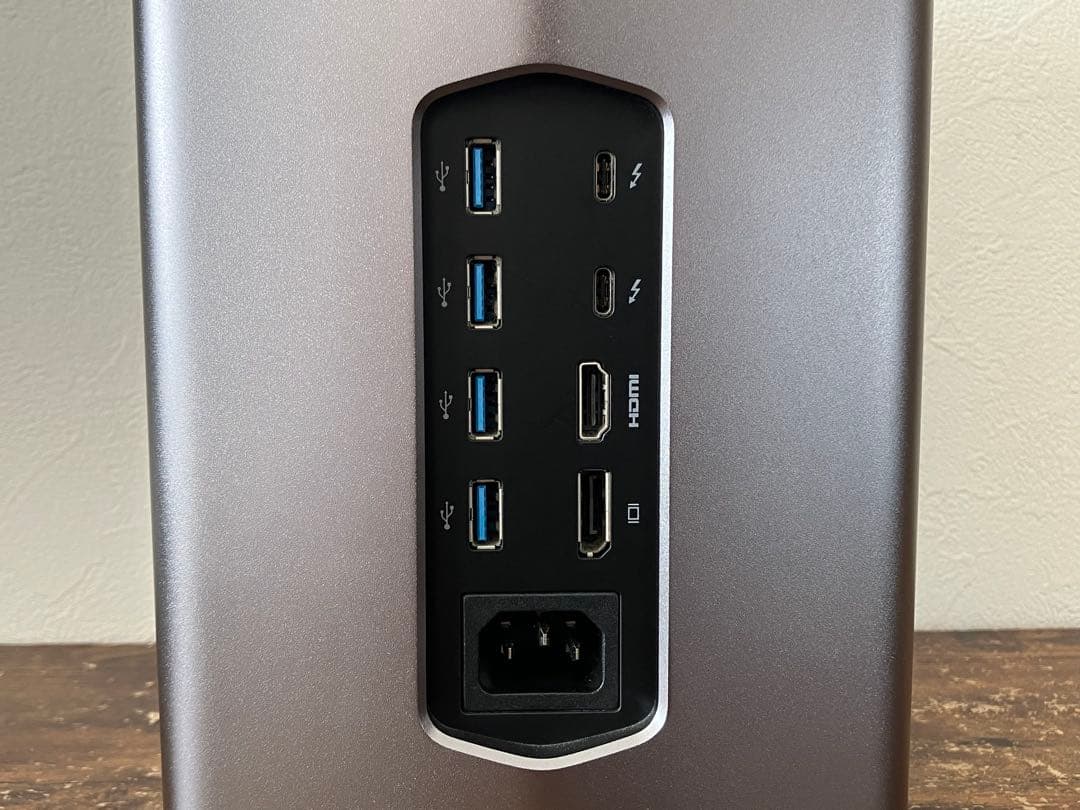 その他 Blackmagic eGPU Pro Vega 56