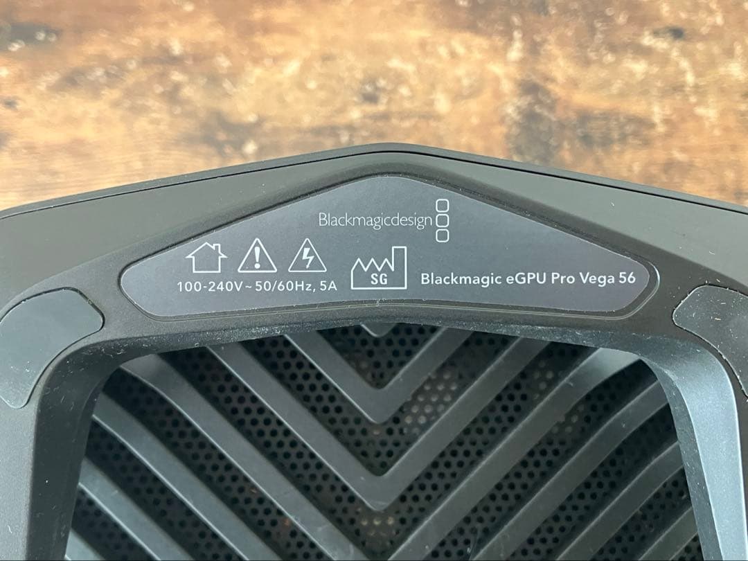 その他 Blackmagic eGPU Pro Vega 56