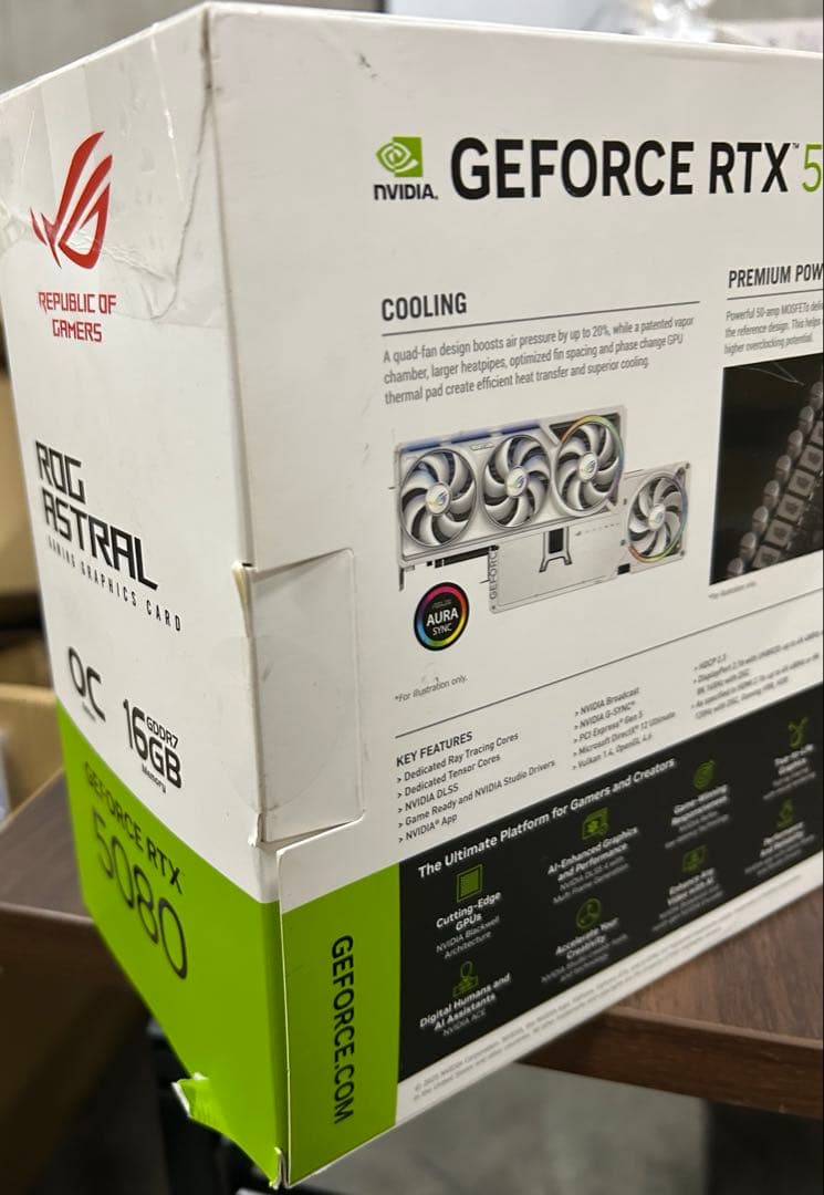 グラフィックボード・グラボ・ビデオカード ASUS ROG Astral GeForce RTX 5080 16GB