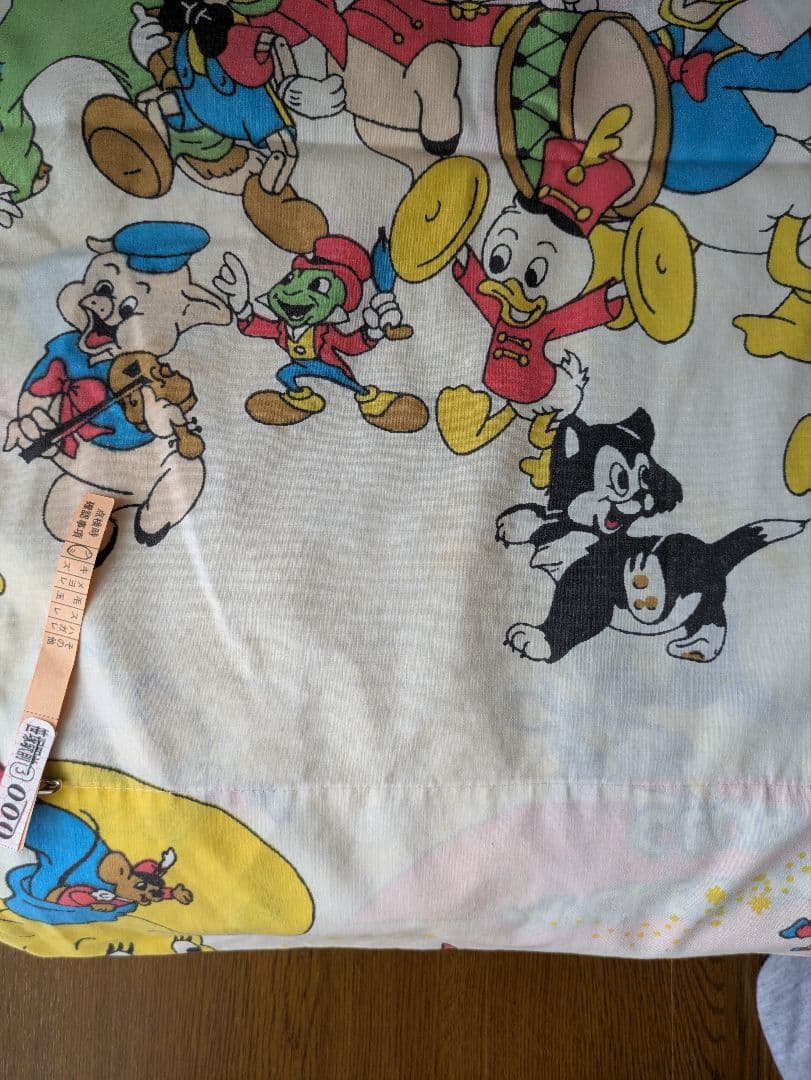 ディズニービンテージシーツ パレード　大判１枚