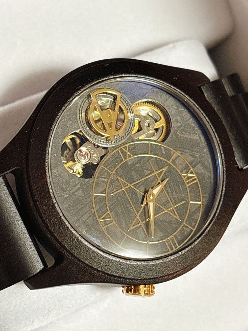 廃盤品　Noz メテオライト　腕時計