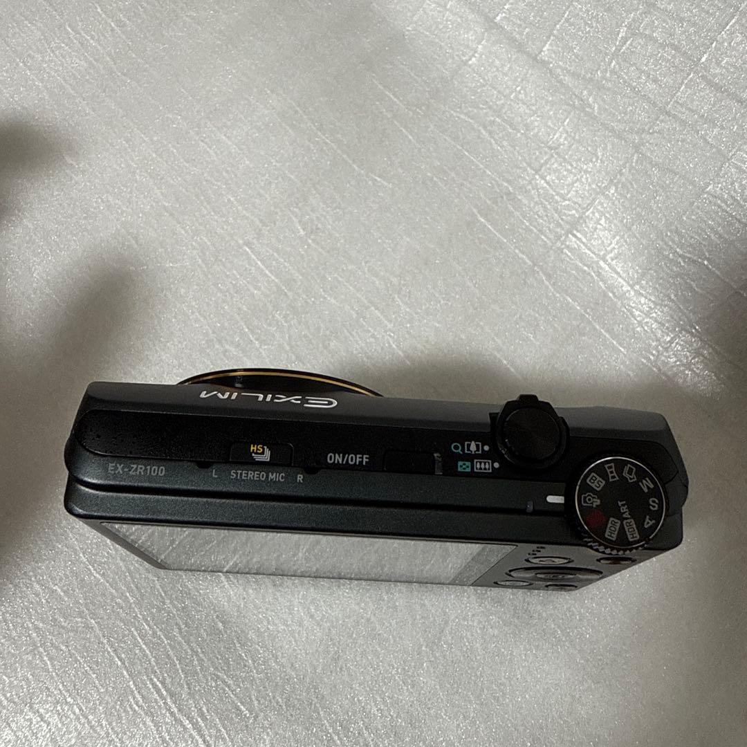 ❗️激安価格❗️デジカメ　本体　CASIO EX-ZR100