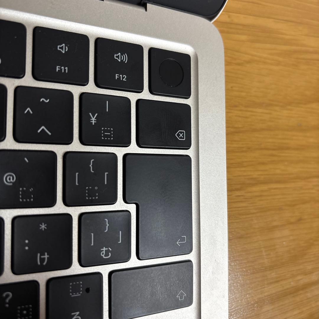 MacBook Air M3チップ 13インチ 16GBメモリ 256GBSSD