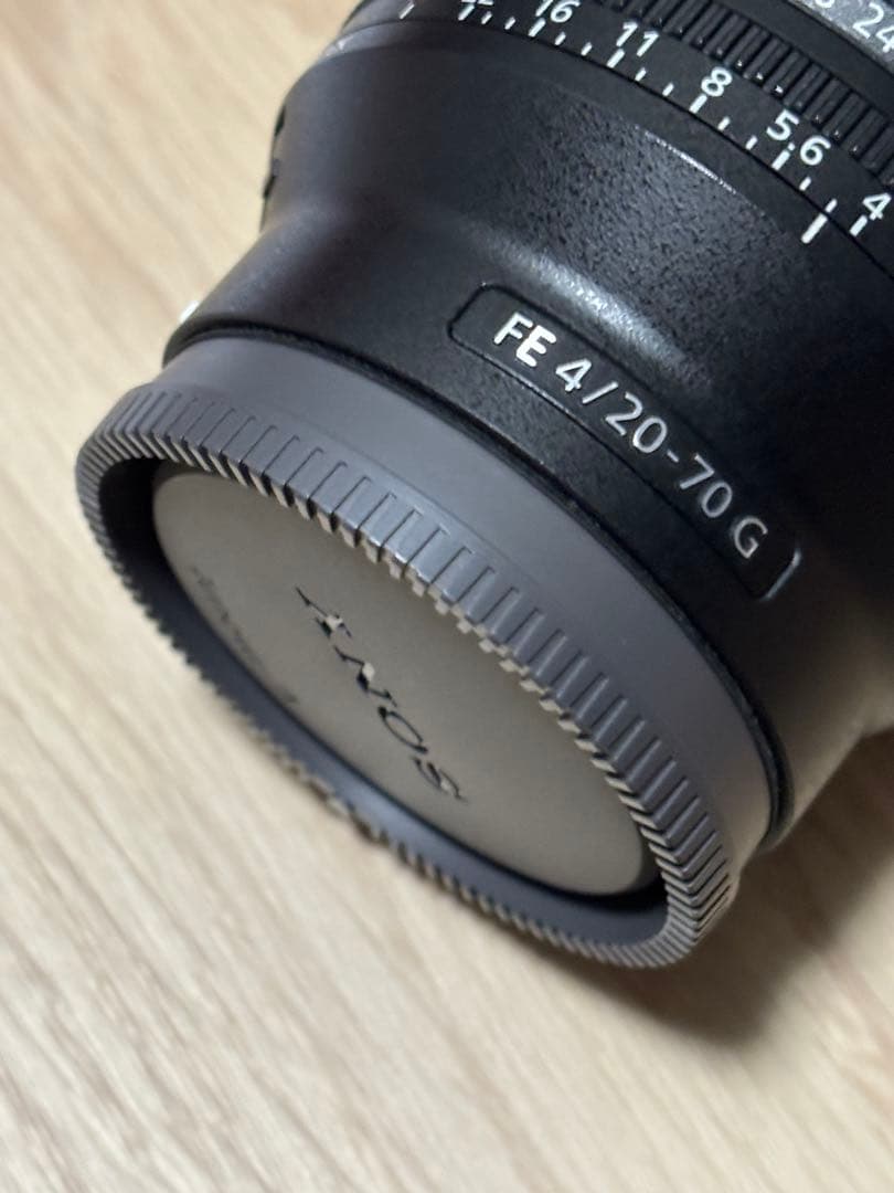美品 SONY FE 20-70mm F4 G ズームレンズ　SEL2070G