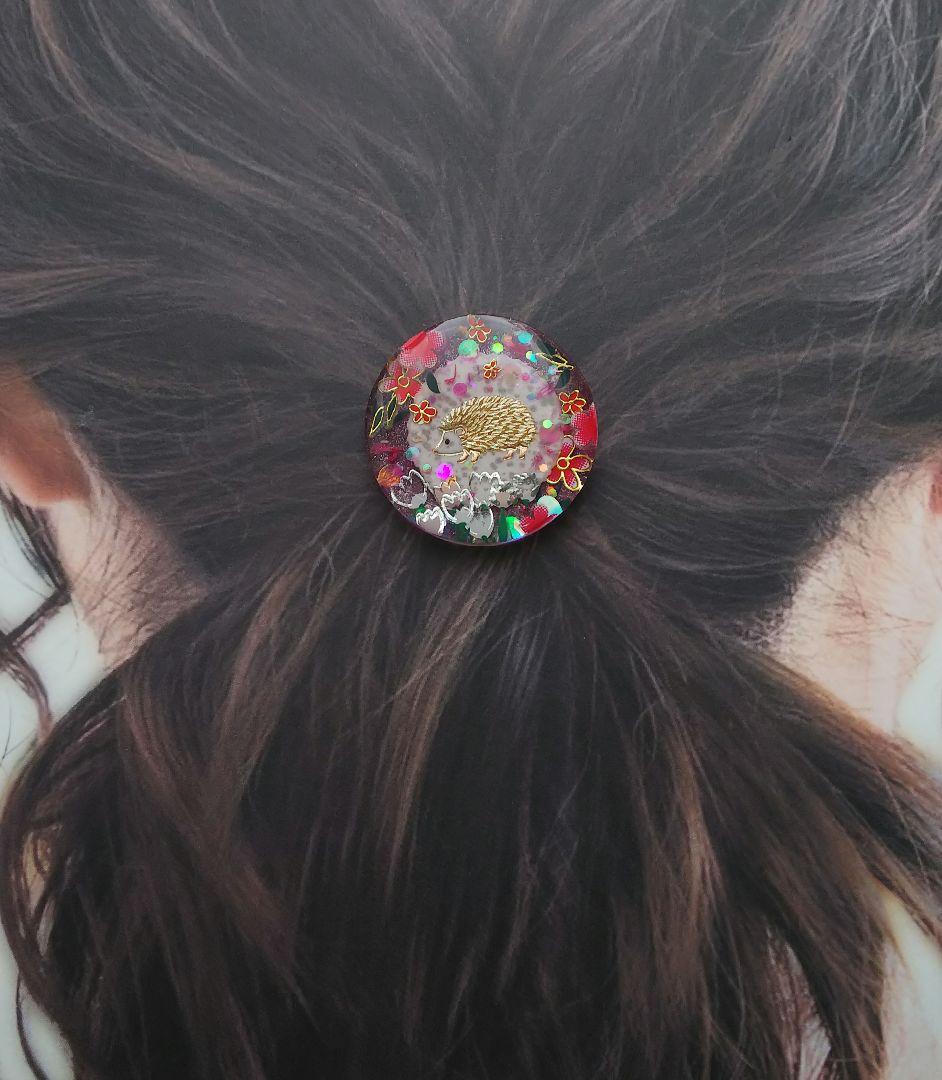 華やかハリネズミさんラウンドレジンヘアゴム