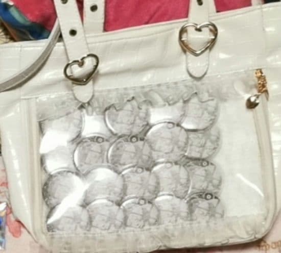 まふまふさん痛バック＆缶バッジ