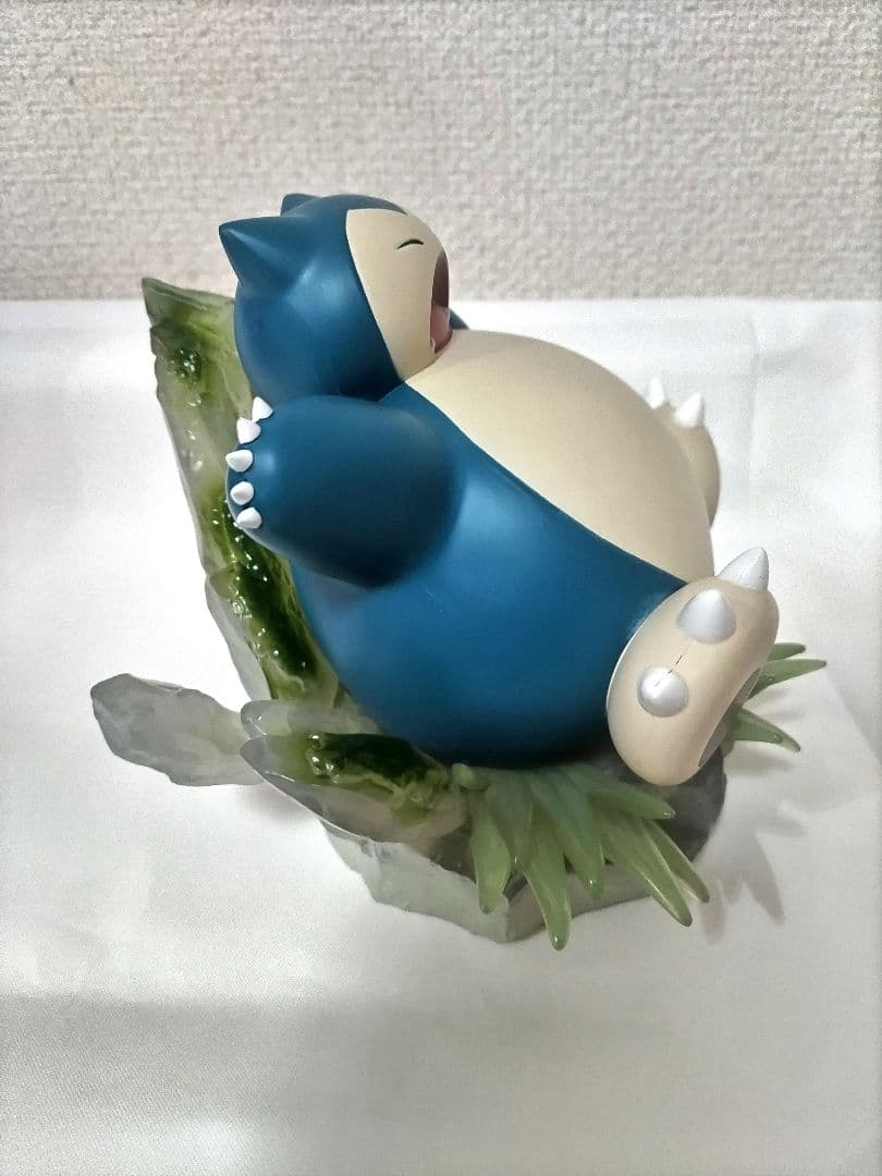 カビゴン　はかいこうせん　フィギュア　ポケモンセンター