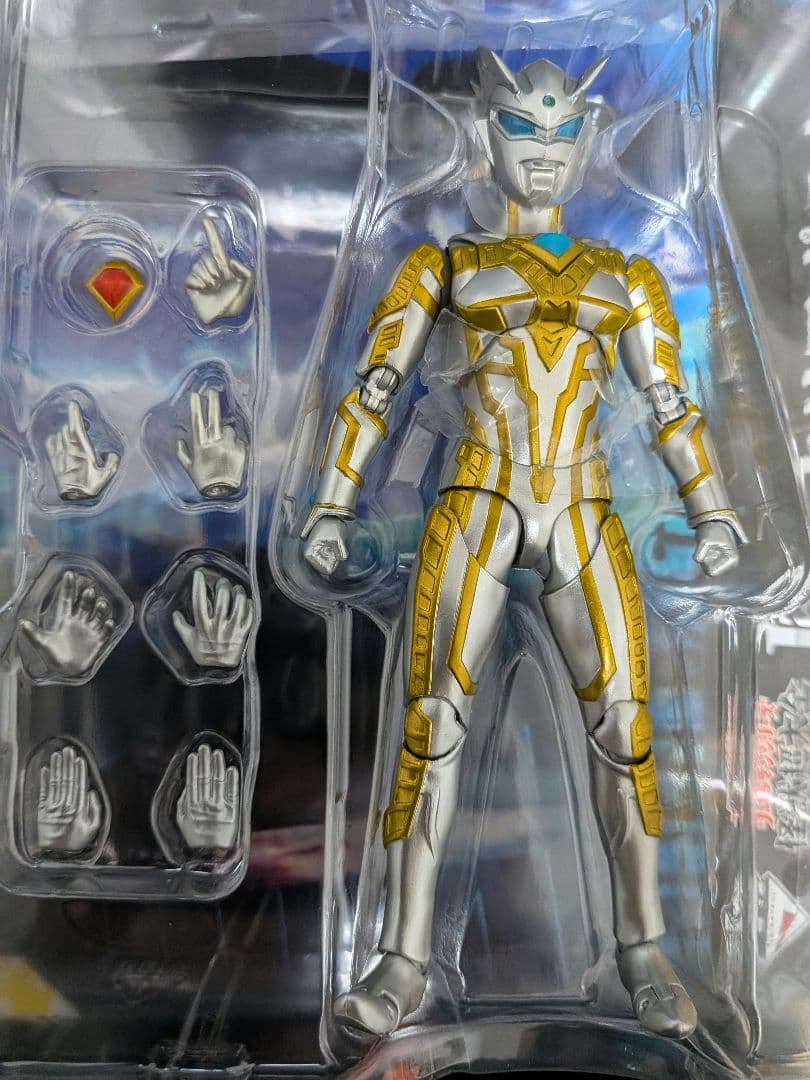 ウルティメイトシャイニングウルトラマンゼロ