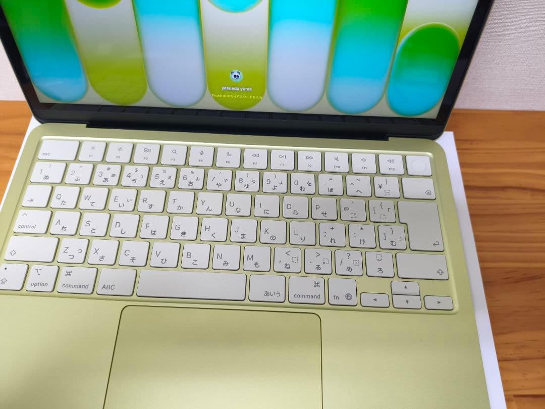 13インチMacBook Neo 8GB/512GB　シトラス