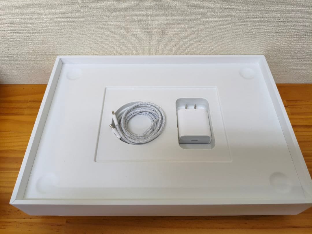 13インチMacBook Neo 8GB/512GB　シトラス