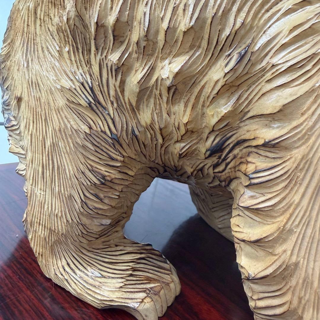 木彫り　熊　白熊　置物　架台　台座付き　北海道　シャケ