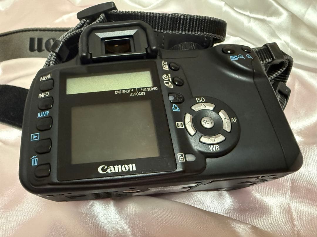 【ジャンク品】Canon EOS KISS DIGITAL N 一眼レフ